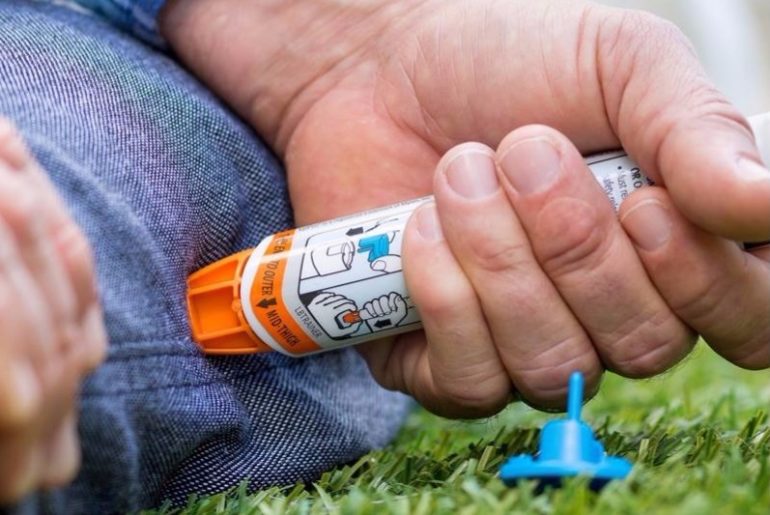 Anaphylaxis: recognition and treatment image